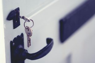 Ключарски услуги: Електронни заключващи системи